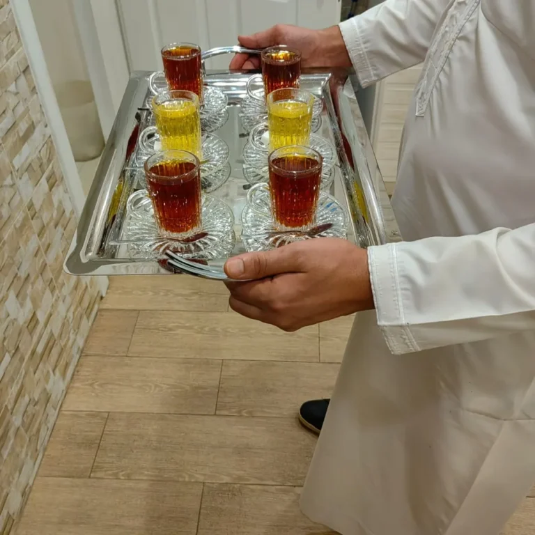 خدمة شاي وقهوة القرين